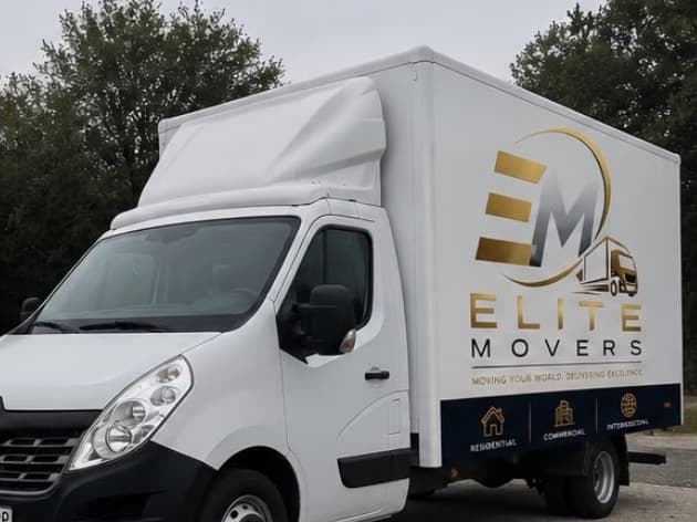 Camión rotulado de Elite Movers